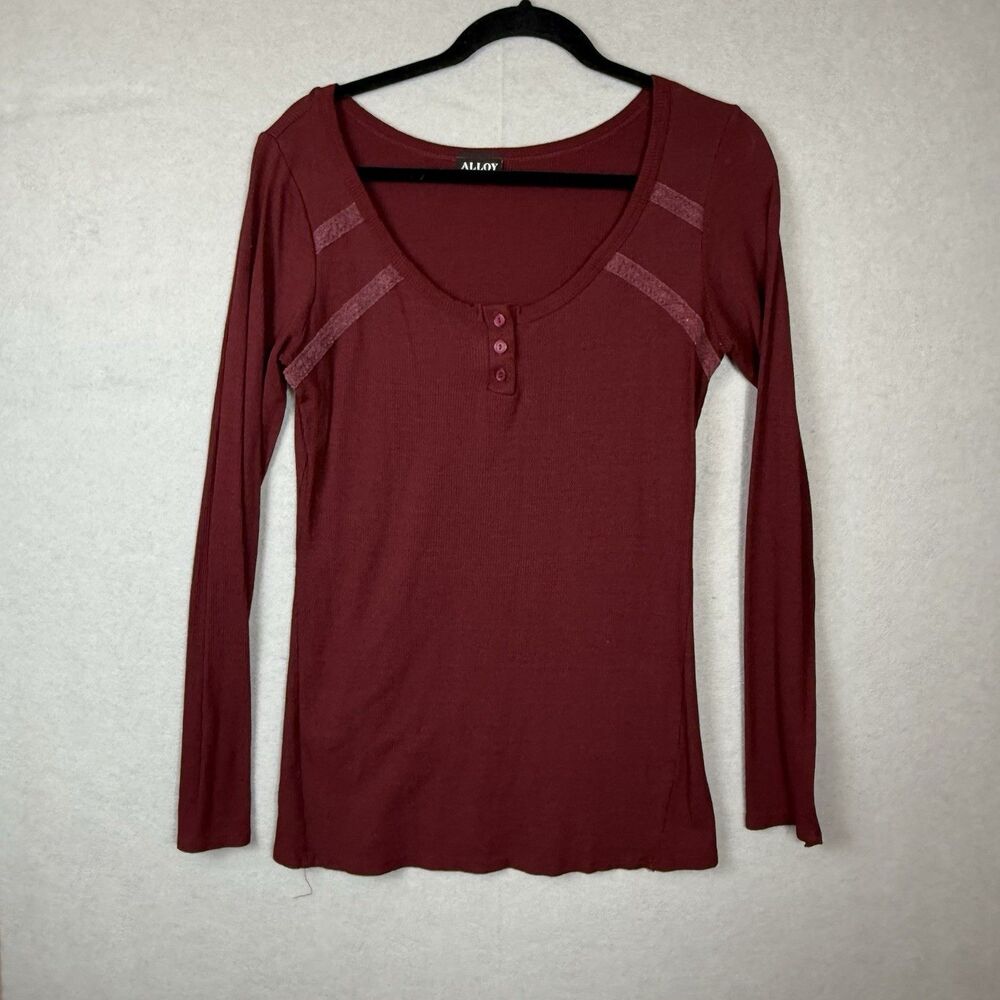 Alloy Women L? Henley Top Burgundy Y2K Fitted Ribbed Grunge Elena Gilbert (read)